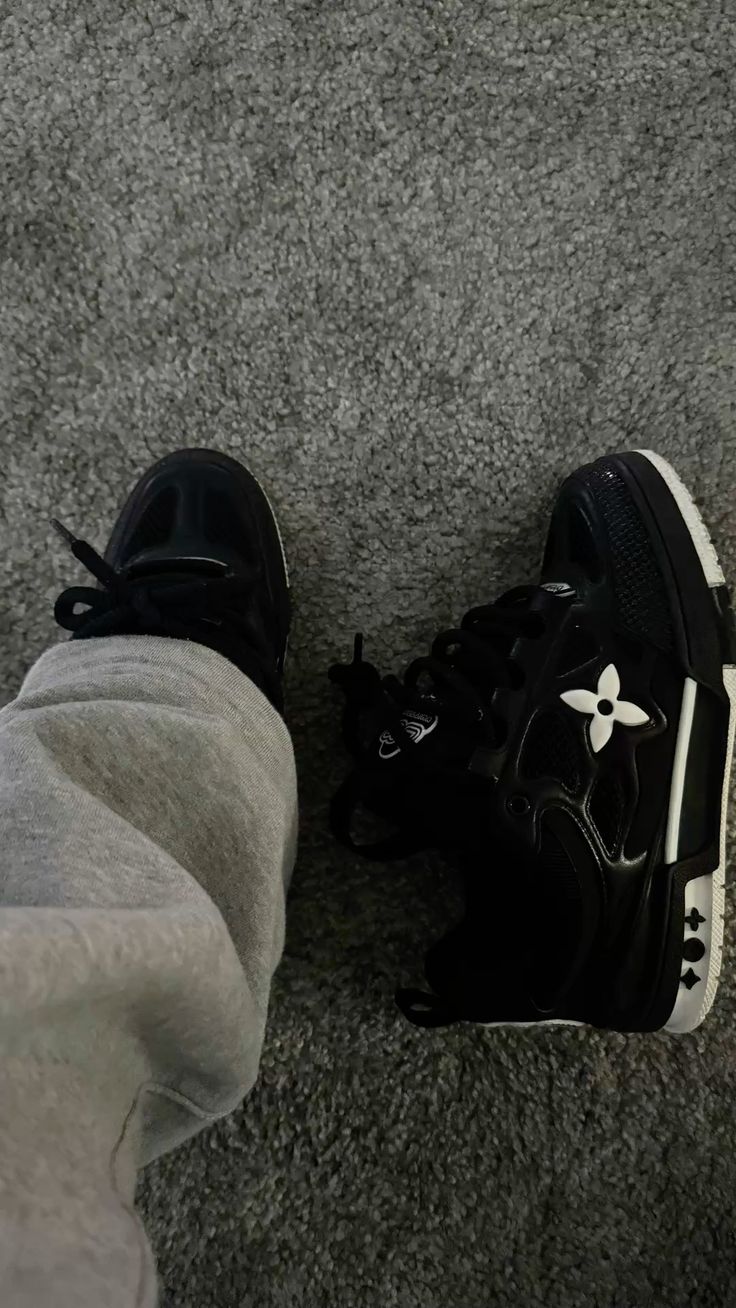 LV Skates