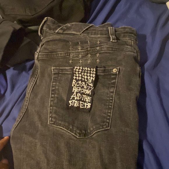 Kusubi Jeans
